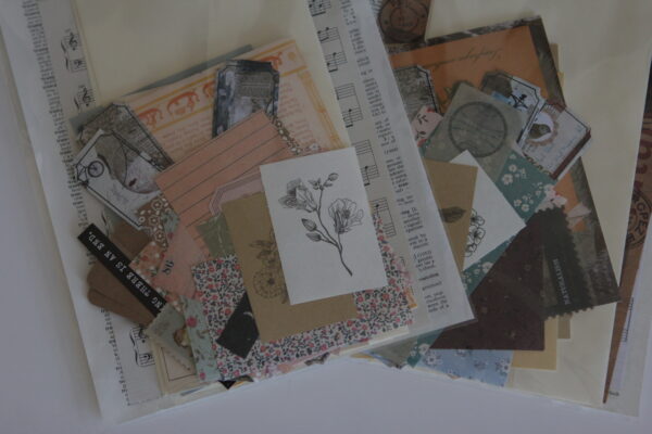 Scrapbooking Kit - Image 2